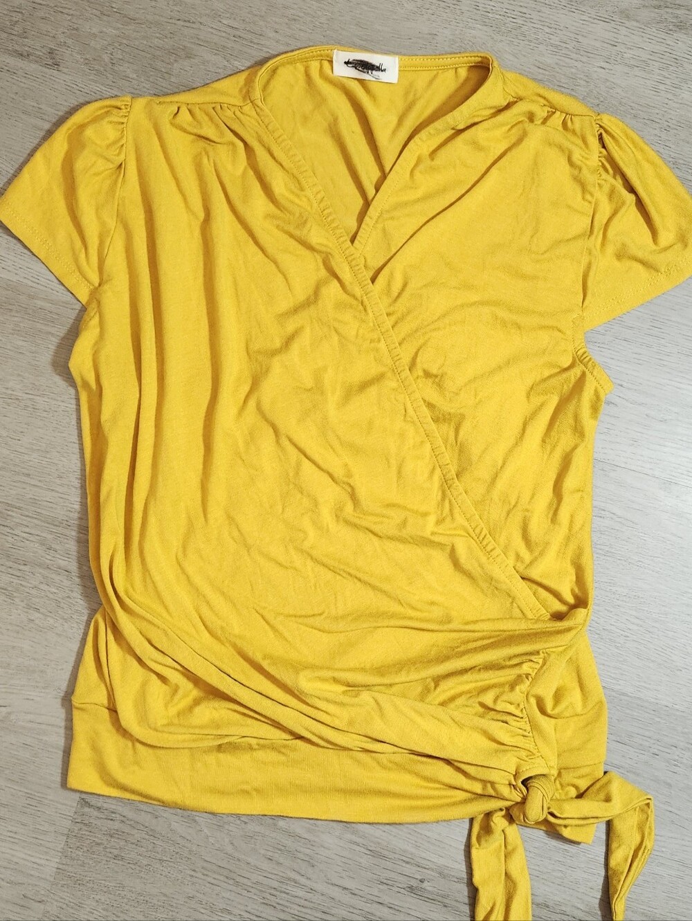 Loveappella Women's Yellow Wrap Front Tie Top Size M